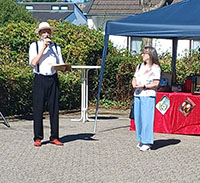 Spendenübergabe an Birgit Hurow
